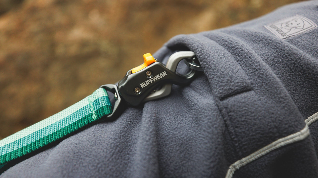 AUTO-LOCKING TALON CLIP™